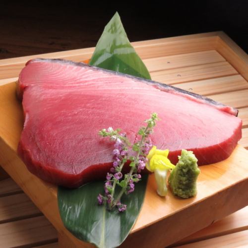 本鮪断面刺し