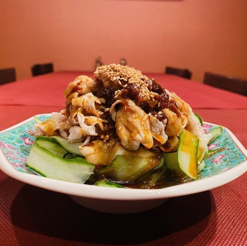 삶은 돼지 마늘 소스