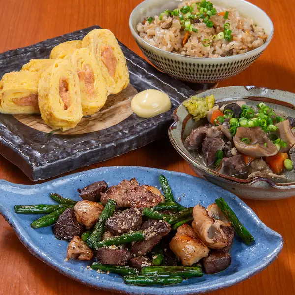 【★当店オリジナル★】ここでしか食べられない!もつ煮込みにもつめしが絶品!