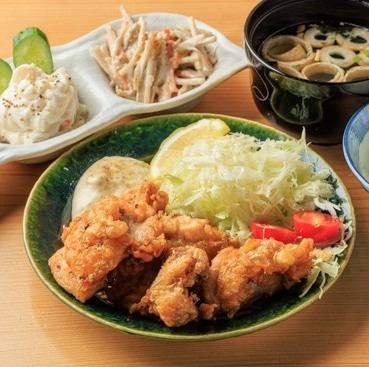 【定番メニュー】ザクジュワ食感がたまらないチキン南蛮