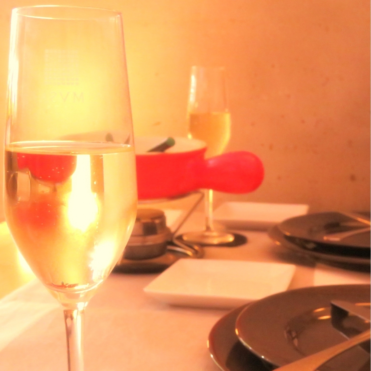 Why not enjoy a stylish get-together with the fashionable DADACCO?
