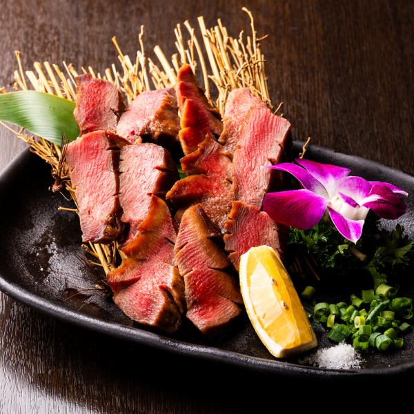 【厚切り牛タン】まんてん名物！厚切りタンなのに柔らかい噛み応えがお楽しみいただけます