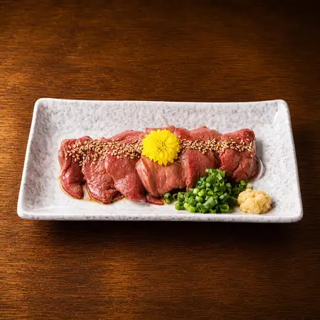 鶏ささみの刺身と 鶏レバー刺身