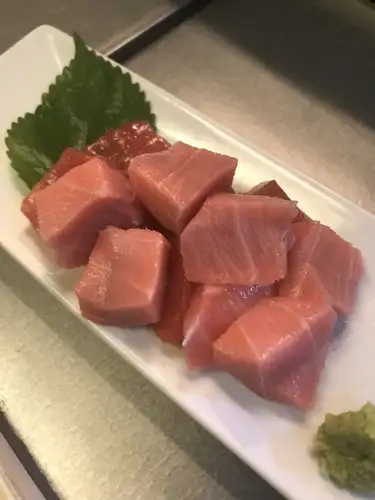 本まぐろ切り落とし