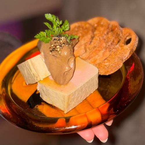 白レバーのテリーヌ クリーミーなバルサミコソース