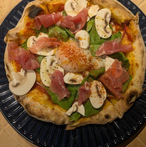生地から手作りのピザ≪王道からピリ辛まで≫