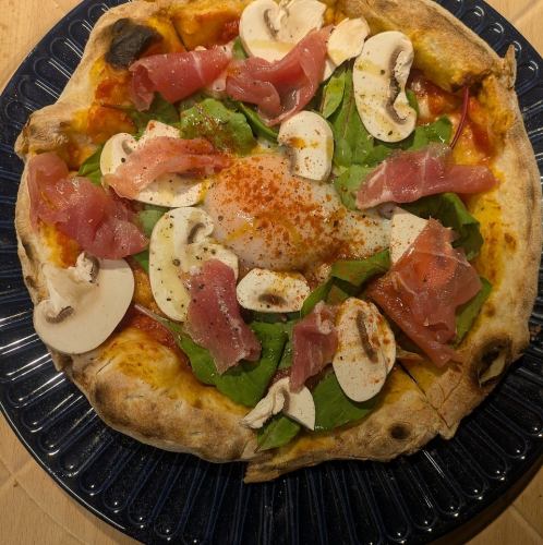 生地から手作りのピザ≪王道からピリ辛まで≫