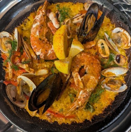 【タパスとパエリア】本格スペイン料理をご堪能ください