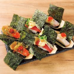Boat-shaped hand-rolled sushi - 6 popular pieces