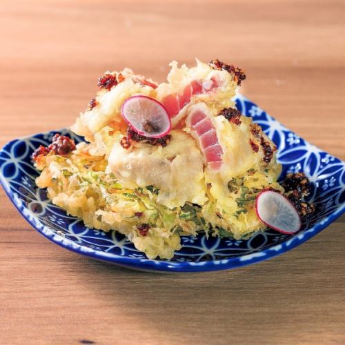 Sashimi tempura tuna and white onion tempura