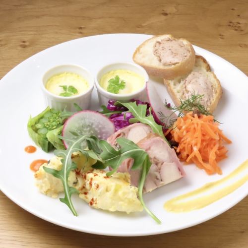 おまかせ前菜の盛り合わせ