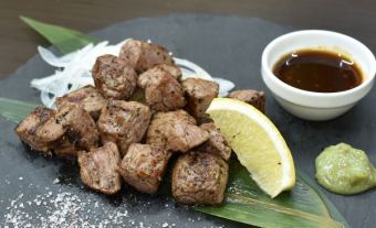 人気のサイコロステーキ