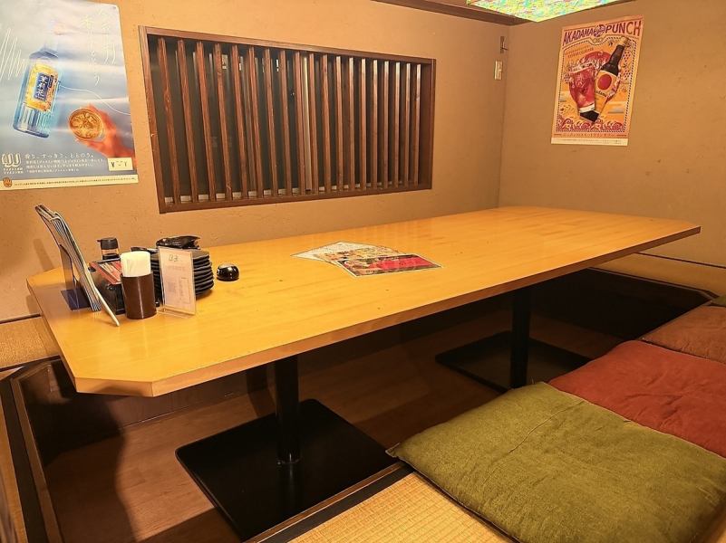 最大10名様でご利用可能な個室もご用意！周りを気にせずおしゃべりが楽しめるのが嬉しい♪歓送迎会や忘年会、模合や女子会、合コンにも◎小さいお子様連れのお客様も周りを気にせず楽しめる使い勝手のいいお席です！