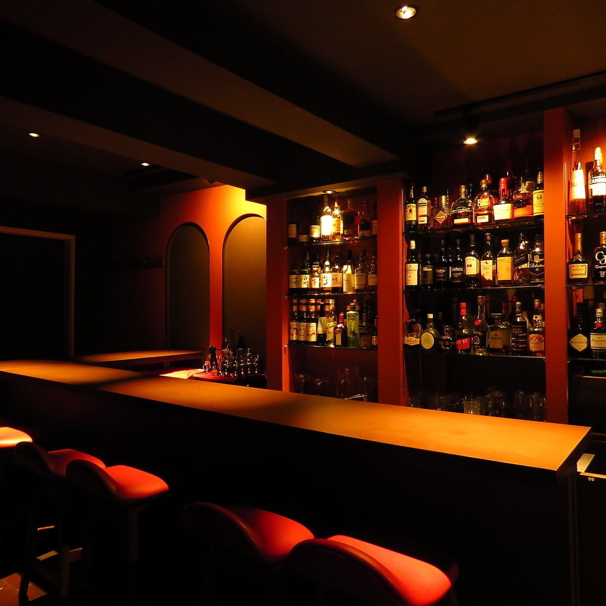 A fashionable bar where you can enjoy extraordinary life in Tsukiji and Shintomicho is newly opened.