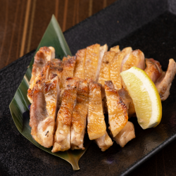 樱姬牌鸡腿肉，整块烤制