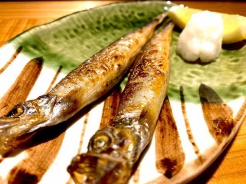 2 large shishamo (smelt)