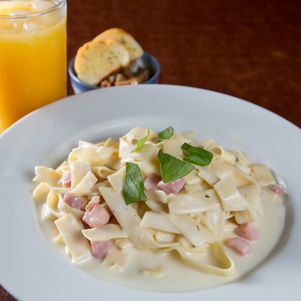 【極幅広パスタにソースが絡む！】職人技が光る自家製パルパデッレ※ドリンクセットついています