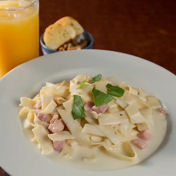 【極幅広パスタにソースが絡む!】職人技が光る自家製パルパデッレ※ドリンクセットついています