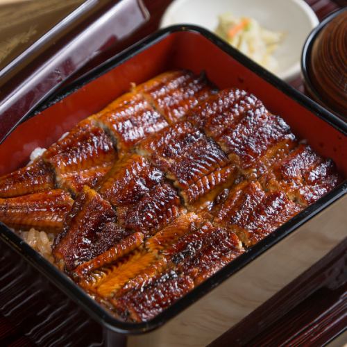 ふわっとろっとした食感が特徴のうなぎ☆