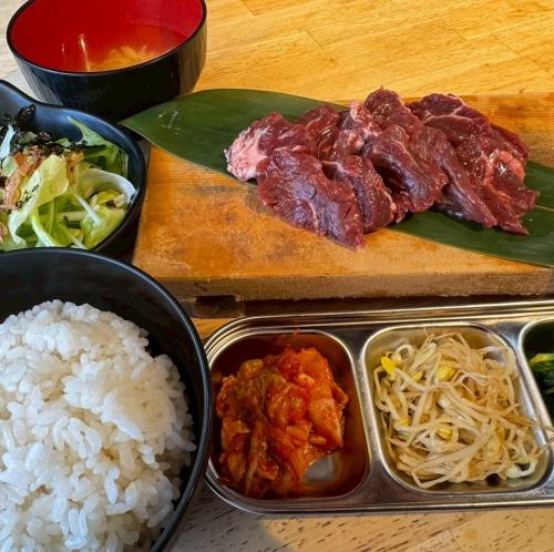 牛はらみ定食