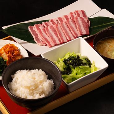 牛カルビ定食