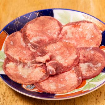 [Late Discount Plan after 8:15 PM] All-you-can-eat and drink with beef tongue, domestic Wagyu beef ribs, and loin ¥5,500 → ¥4,500 (tax included)