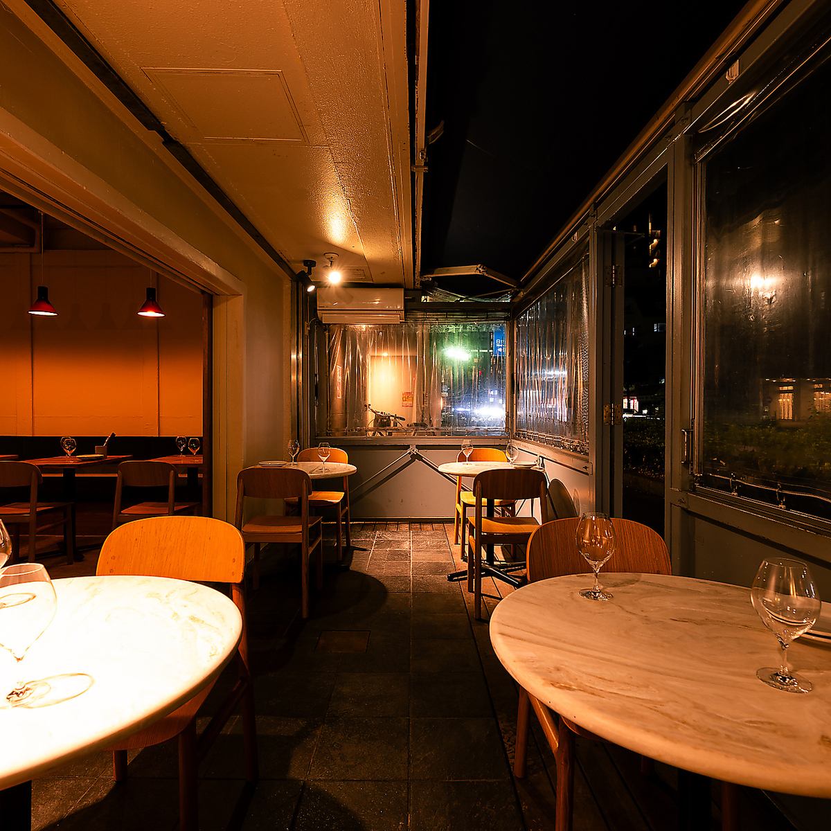 We also have an open terrace seating area. Enjoy a toast while enjoying the cool breeze.