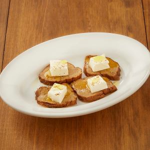 이 부리 갓코와 크림 치즈