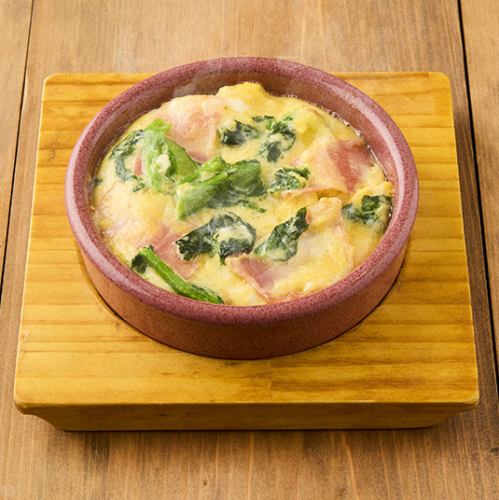 菜の花のチーズクリームオムレツ