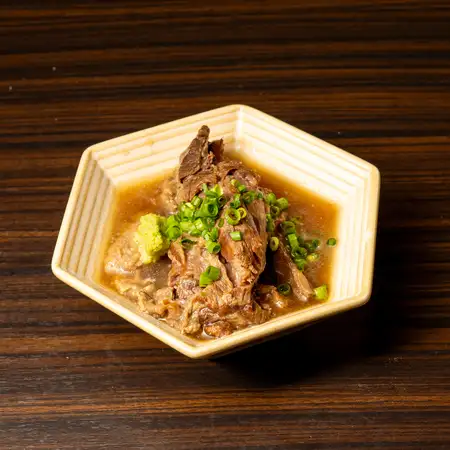 やぐら特製出汁の茹で牛タン