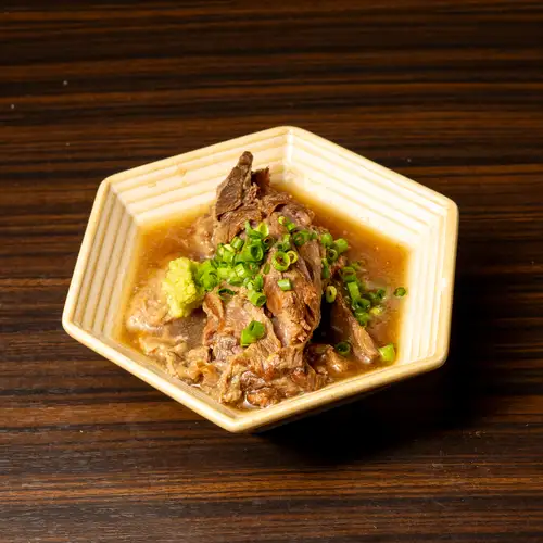やぐら特製出汁の茹で牛タン