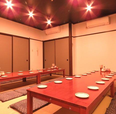 Comfortable private room for company banquets