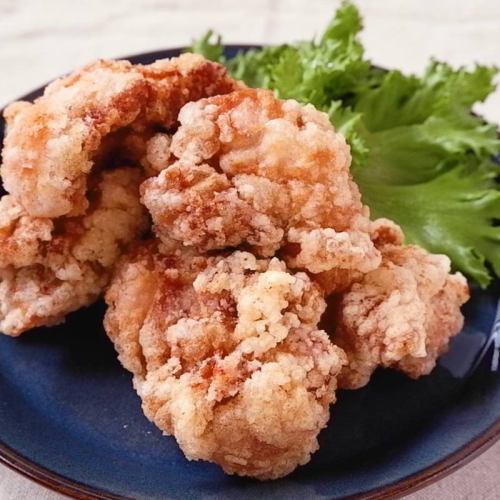 Fried chicken thighs with salt