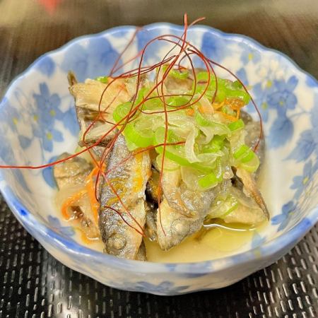 Deep-fried horse mackerel with grated daikon radish and ponzu sauce