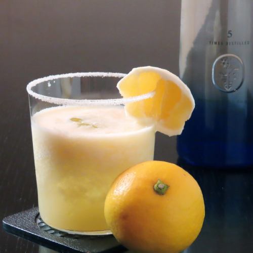 旬のフルーツをふんだんに使用したオリジナルカクテル◎お客様の味のご希望に合わせてご提供いたします！