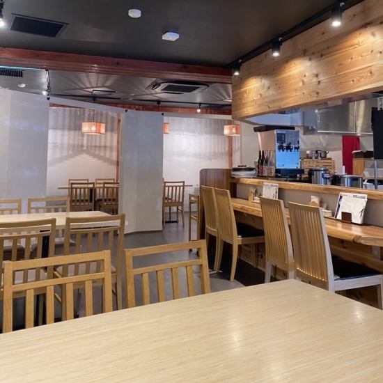 餐厅拥有宁静的日本氛围。用于会议、晚宴和娱乐 ◎