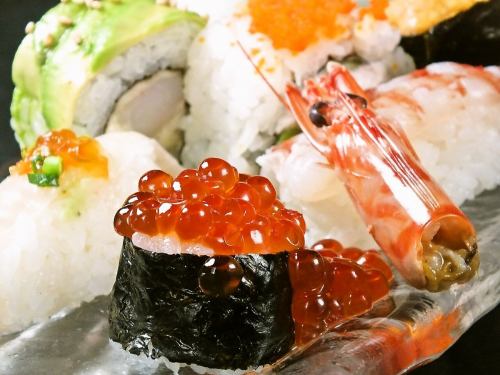 Iizuka's first creation sushi and creative sushi roll