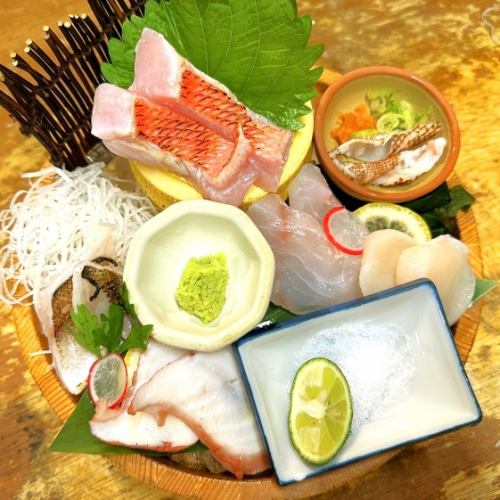 Special selection!! Assorted seasonal fresh fish sashimi