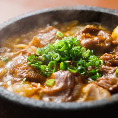 石鍋モツ煮込み