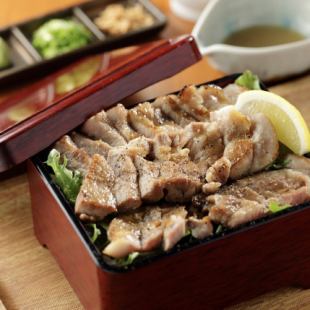 [Japanese Black Beef Roast Beef and Hida Pork Steak Rice Course] Includes 120 minutes of all-you-can-drink (Lo 90 minutes)