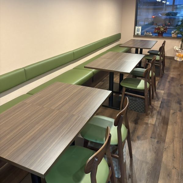 様々なシーン利用可能な当店では、大人数でのパーティーや宴会に貸切でのご利用も承っております!16名様から貸切のご相談が可能です(最少人数16名~20名、要相談)。フレンチや本格パエリアといった、手間暇かけた特別な料理とお酒のこだわりが詰まったドリンクで、非日常の楽しいひとときをゆっくりお過ごしください◎