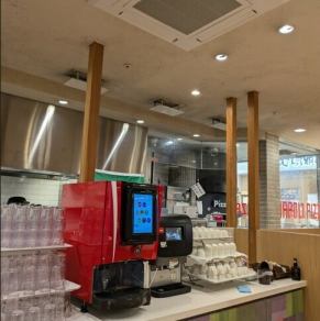 豊富なドリンクバーもございます。