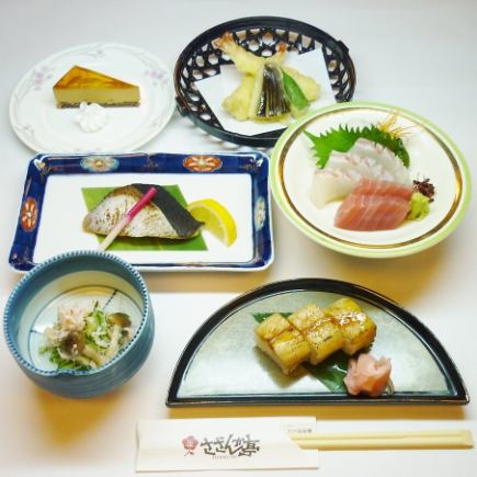 For something a little extravagant, we have the Kaiseki Course, from 5,000 yen (We will prepare a menu according to your budget.) 120 minutes all-you-can-drink, 6 dishes