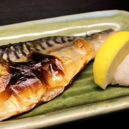 Salt-grilled mackerel