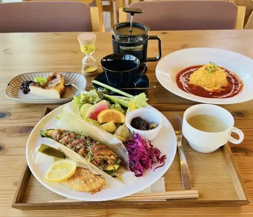 〈1日限定20食〉まるごと野菜とLEAFの恵み 産みたて卵のごちそうコース