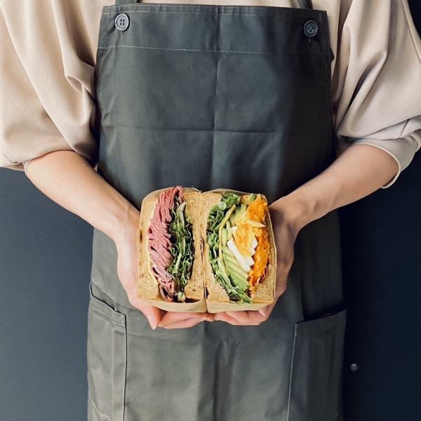 【店内でもテイクアウトでも☆】ALLY’s 58street coffeeでは、カウンター席、テーブル、ソファー席をご用意！お一人様でも、デートにもご利用いただけます◎テイクアウトも可能なので、忙しい日にもおすすめです♪※写真はイメージです。