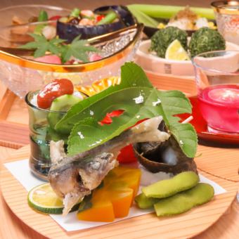 【季節の会席（梅）】前菜からデザートまで季節の移ろいを感じさせる料理【約10品】（予約制）