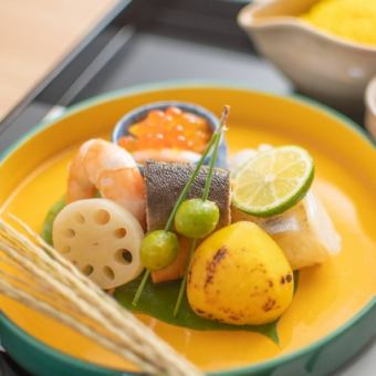 【季節の会席（松）】より上質な食材を使用した【約10品】の豪華な料理をご堪能（予約制）