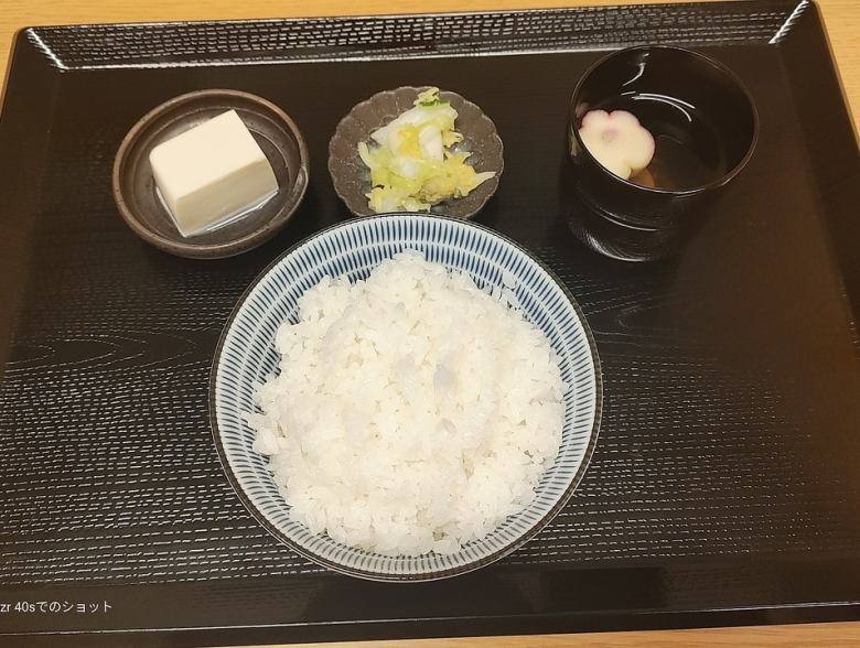 ごはんセット（ごはん、漬物、お吸い物）　