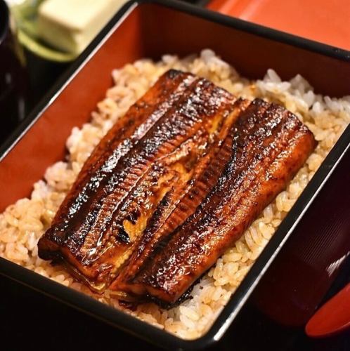 うな重 並(半尾)